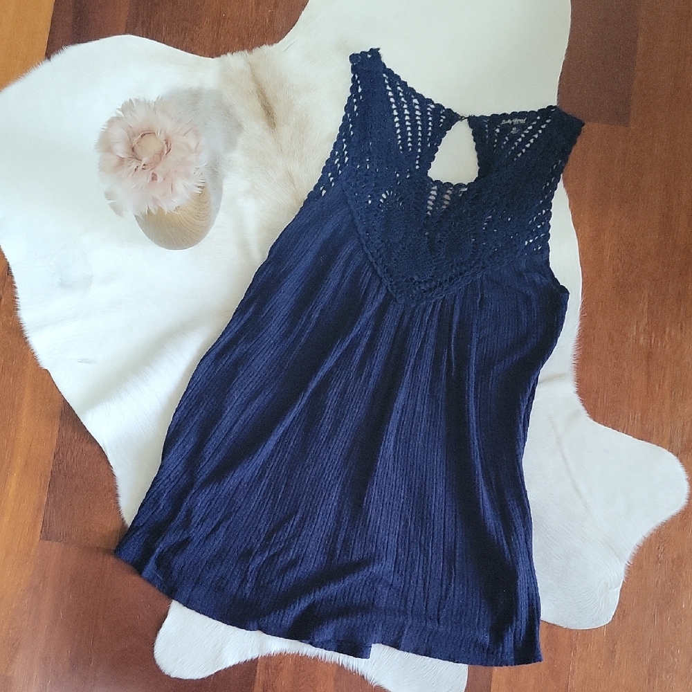 LUCKY Navy Crocheted Tank Top M